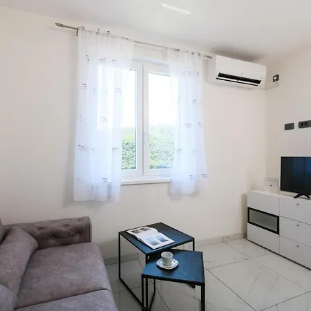 شقة 2 Bedroom Beautiful In غاباس