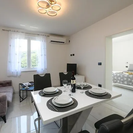 شقة 2 Bedroom Beautiful In *